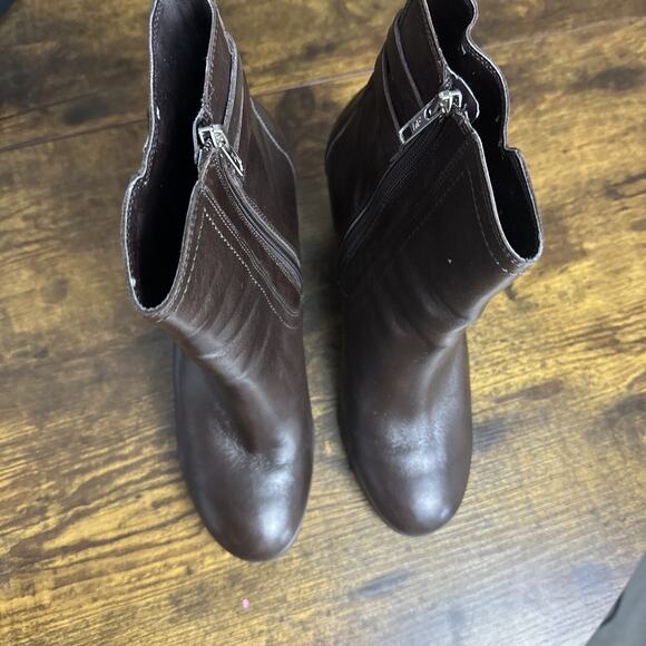 Marc Fisher Women's Kattie Ankle-Boots Dark Brown Leather Size 10 M - Picture 2 of 8